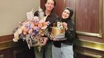 Kekompakan Cut Meyriska dan Roger Danuarta saat Rayakan Hari Jadi Pernikahan