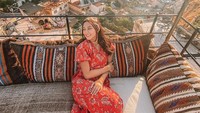 Sepulang dari Turki, Dara Arafah mengalami gejala pusing, mata merah dan badan terasa lemas. Foto: dok instagram
