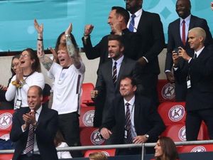 Kemenangan Inggris dari Jerman Bikin Ed Sheeran dan Beckham Senyum-senyum