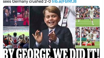 Pangeran George menjadi maskot kemenangan Inggris atas Jerman. Foto: Twitter