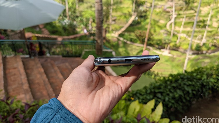 Oppo Reno6