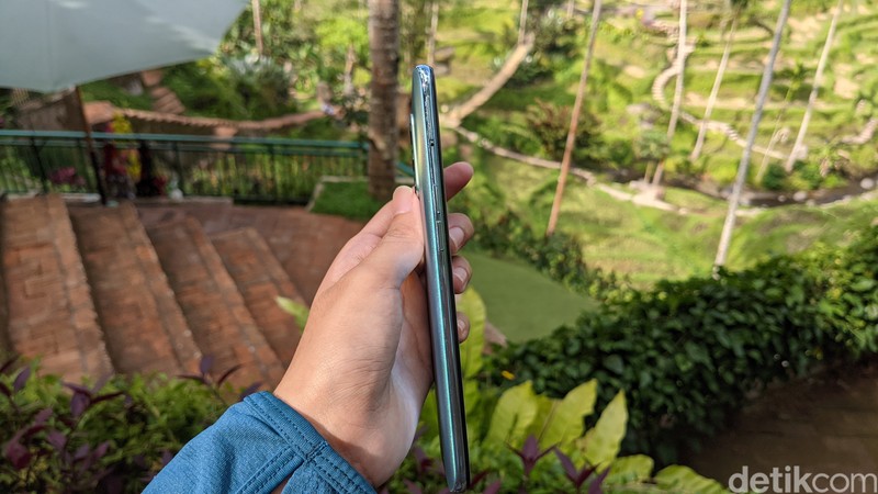 Oppo Reno6