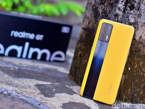 Review Realme GT 5G: Makin Ngebut Main Game dengan Snapdragon 888