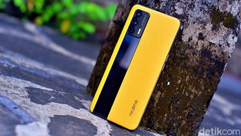 10. Realme GT dengan skor 815.801. Foto: Adi Fida Rahman/detikINET