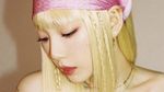 Pink Blood Alert! Foto-foto Taeyeon Buat Comeback Weekend Serba Pink