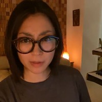 Utada punya sebutan sendiri untuk dirinya. Dia lebih nyaman disebut Mx, yang artinya mix atau campuran. Foto: dok. Instagram/@kuma_power