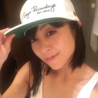 Penyanyi yang sudah populer sejak remaja tersebut bahkan kerap diisukan sebagai lesbian dan biseksual. Foto: dok. Instagram/@kuma_power