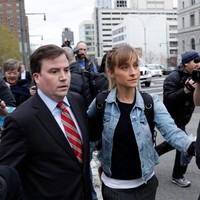 Dia mengatakan dia telah sepenuhnya meninggalkan pemimpin NXIVM Keith Raniere, yang dijatuhi hukuman 120 tahun penjara tahun lalu karena perdagangan seks dan kejahatan lainnya. Keluar dari delusi ini adalah pengalaman paling sulit dalam hidup saya, kata Mack, seperti dikutip dari AP. Foto: dok. AP/Frank Franklin II