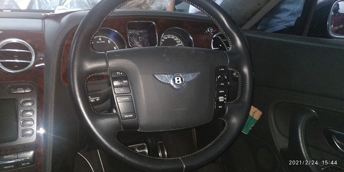 Bentley Continental dilelang Kejari Bandung Bentley Continental dilelang Kejari Bandung