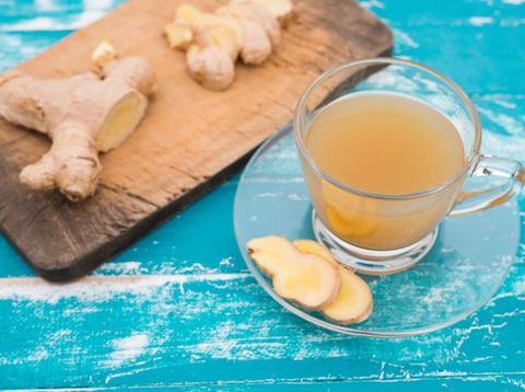 Cara mengembalikan indra penciuman dengan mengonsumsi minuman herbal