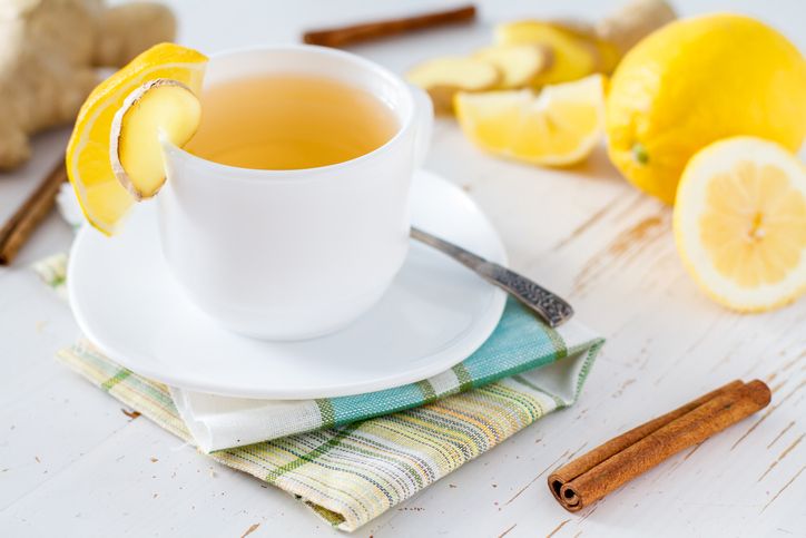 Cara mengembalikan indra penciuman dengan mengonsumsi minuman herbal
