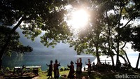Selain sakral, tarian ini memiliki gerakan yang unik dan sulit, sehingga tidak bisa dilakukan oleh sembarang penari.