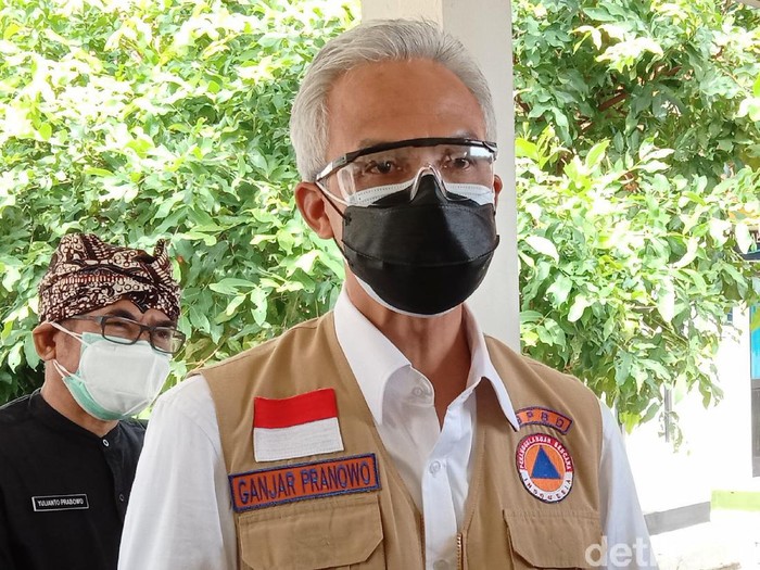Gubernur Jateng Ganjar Pranowo saat berada di RSUD dr Tjitrowardojo Purworejo, Kamis (1/7/2021).