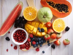 10 Buah untuk Diet yang Cocok Dimakan saat Buka Puasa dan Sahur