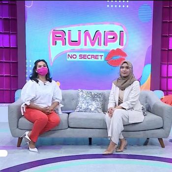 Kisah Meitry dulunya pramugari kini berjualan lontong sayur.