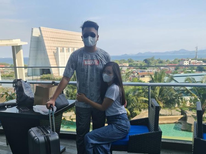 Viral kisah pasangan yang menikah berawal dari komentar di TikTok. Viral kisah pasangan yang menikah berawal dari komentar di TikTok.