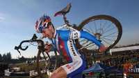 Peter Sagan saat masih berusia 18 tahun  dalam kejuaraan dunia cyclo-cross junior, (26/1/2008). Saat ini ia menduduki rangking ke-16 pebalap dunia dan salah satu favorit sprinter tercepat di TDF 2021. Michael Steele/Getty Images