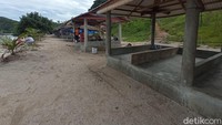 Di pinggir pantai Batu Gajah sudah disediakan gazebo untuk wisatawan yang mau piknik. Harga sewanyaa Rp 50.000-Rp 100.000 untuk dipakai sepuasnya. (Bonauli/detikcom)