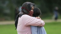 Penambahan kasus baru pun berkontribusi pada peningkatan kasus aktif atau orang yang harus mendapatkan perawatan. Hari ini kasus aktif bertambah sehingga totalnya 239.368 orang. Aslam Iqbal/SOPA Images/LightRocket via Getty Images