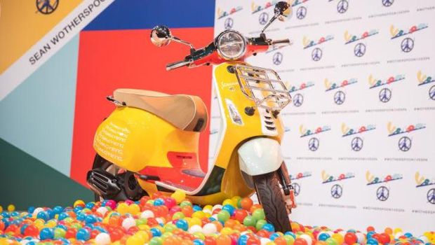 Vespa Primavera Wotherspoon