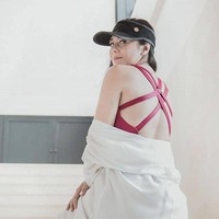 Di media sosialnya pun Wulan Guritno sering membagikan momen dirinya saat tengah berolahraga. Tak heran jika bentuk tubuhnya masih terjaga hingga saat ini. Foto: Instagram/@wulanguritno