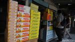 Corona Menggila, Apotek di Bekasi Diserbu Warga