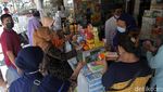 Corona Menggila, Apotek di Bekasi Diserbu Warga