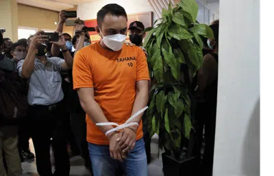 Foto Populer Sepekan: Corona Bikin RI Kelabakan, PPKM Darurat Jadi Pilihan