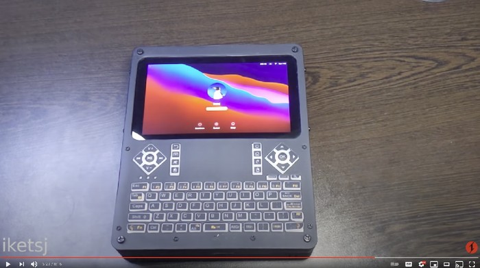 Handheld macOS