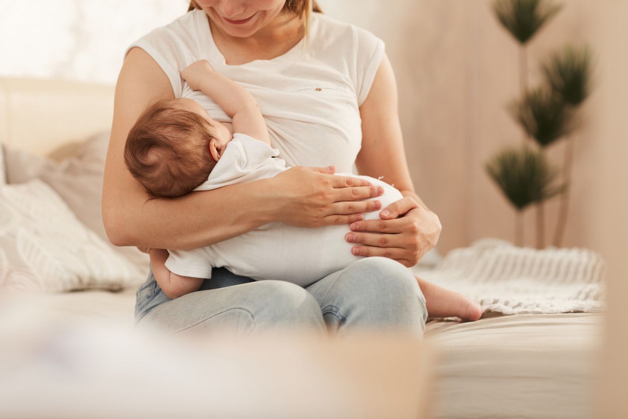 Menyusui Bayi hingga 2 Tahun Tercatat dalam Al-Quran