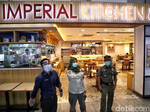 Jelang PPKM Darurat, Satpol PP Sidak Prokes di Mal Ibu Kota