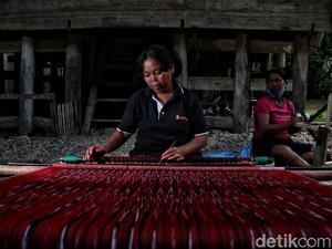 Mengenal Ulos, Kain Khas Masyarakat Batak yang Penuh Makna