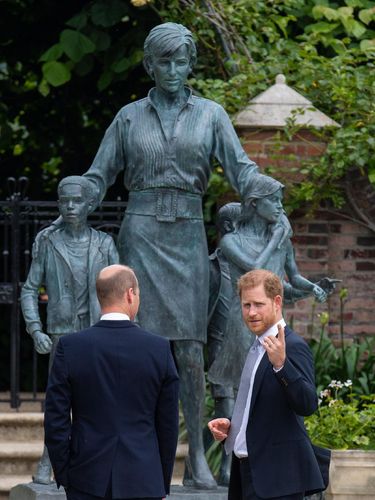 LONDON, ENGLAND - JULY 01: Prince Harry, Duke of Sussex and Prince William, Duke of Cambridge speak with garden designer Pip Morrison, during the unveiling of a statue they commissioned of their mother Diana, Princess of Wales, in the Sunken Garden at Kensington Palace, on what would have been her 60th birthday on July 1, 2021 in London, England. Today would have been the 60th birthday of Princess Diana, who died in 1997. At a ceremony here today, her sons Prince William and Prince Harry, the Duke of Cambridge and the Duke of Sussex respectively, will unveil a statue in her memory. (Photo by Dominic Lipinski - WPA Pool/Getty Images)