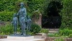 Baru! Patung Putri Diana di Istana Kensington