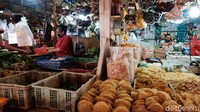 Hal senada juga disampaikan Walkot Tangsel Benyamin Davnie yang memastikan stok pangan aman selama PPKM Darurat di wilayahnya.