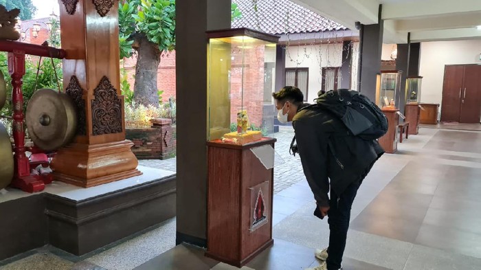 Pemkot Mojokerto pajang celengan tanah liat dalam rangka memperingati HUT Bank Indonesia.