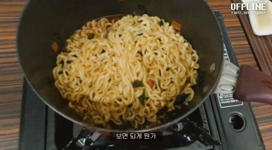 Chenle NCT dan Mark GOT7 Punya Resep Ramen Instan yang Gampang Dibuat