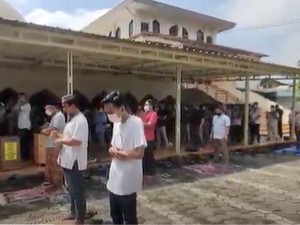 Masjid di Jaksel Masih Gelar Salat Jumat Jelang PPKM Darurat