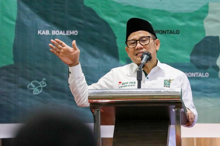 Ketua Umum Partai Kebangkitan Bangsa (PKB) Abdul Muhaimin Iskandar (Cak Imin) menilai adanya pemberlakukan PPKM Darurat sampai dengan 20 Juli 2021 akan berdampak pada berbagai sektor, terutama pangan. Oleh karena itu, dia meminta pemerintah untuk menjaga ketersediaan pangan bagi masyarakat.
