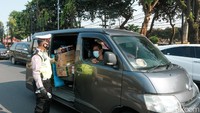 Dari 63 titik itu, 28 titik yang berada di jalan tol, hingga jalan perbatasan ke Jakarta bakal dijaga 24 jam. 