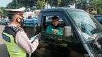 Hari Pertama PPKM Darurat, Pengendara Tak Bermasker Dicegat