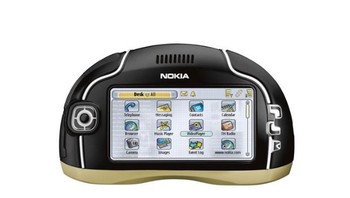 Diumumkan pada tahun 2003, Nokia 7700 adalah smartphone all-inclusive, multimedia, dan bisnis yang gagal walaupun tidak pernah dirilis. Foto: dok zdnet