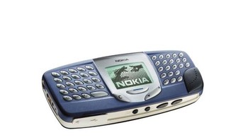 Nokia 5510 adalah perangkat musik dan multimedia. Meskipun layar monokromnya, inilah ponsel pertama Nokia dengan keyboard QWERTY fisik.Foto: doc ZDNet