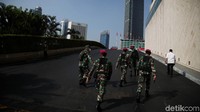Sebenarnya sampai saat ini pun sektor ini masih belum bisa bangkit dari keterpurukan akibat kondisi berat yang terjadi pada tahun lalu.