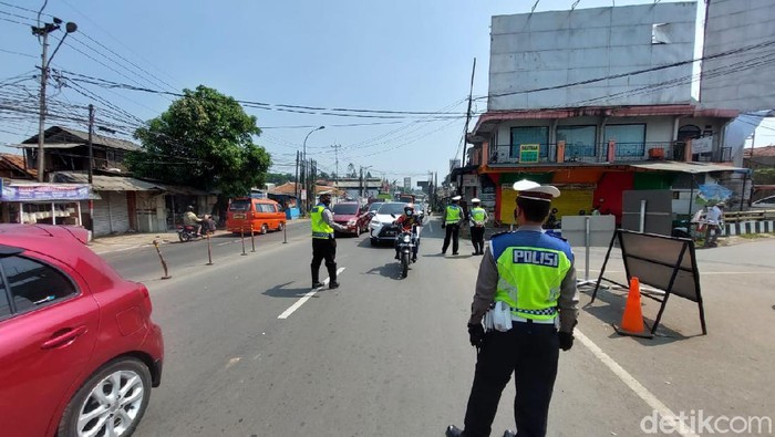 Penyekatan PPKM Darurat di Bandung Barat