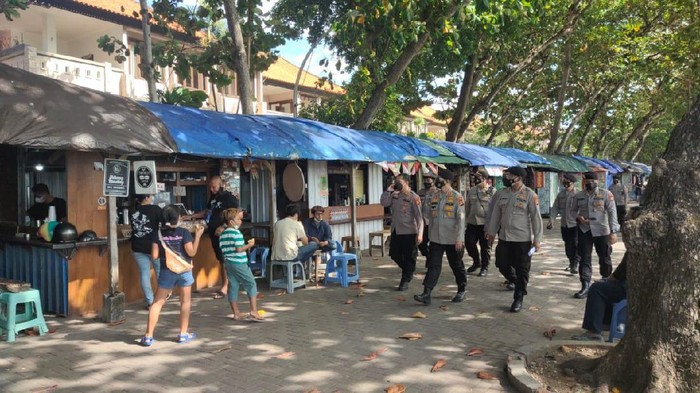 Polisi tinjau obyek wisata di Bali, beberapa masih tetap buka