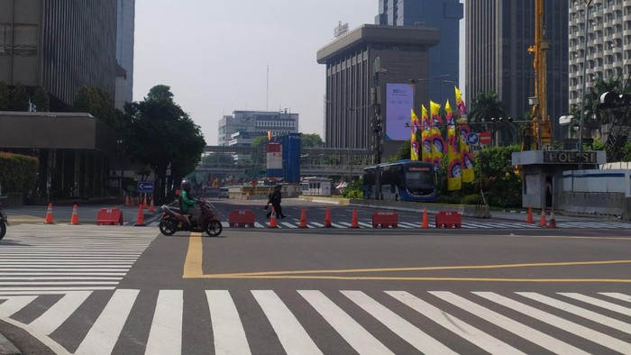 PPKM Darurat diterapkan, jalanan Ibu Kota sepi