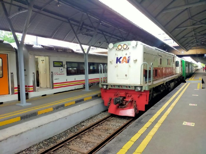 Stasiun Gubeng Daop 8 Surabaya