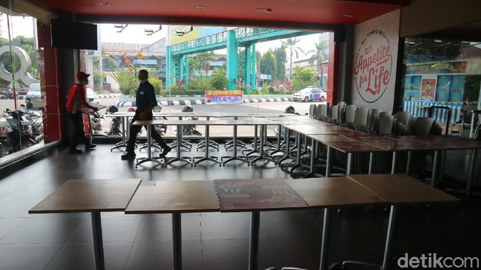 Suasana hari pertama PPKM Darurat di Kudus