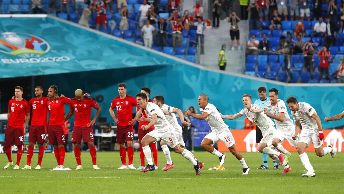 Timnas Spanyol kalahkan Timnas Swiss lewat adu penalti di perempatfinal Piala Eropa 2020  (AP/Maxim Shemetov)
